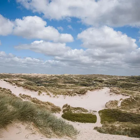 De Zeeparel By Interhome