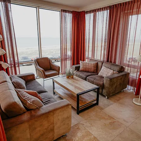 De Zeeparel By Interhome Egmond aan Zee